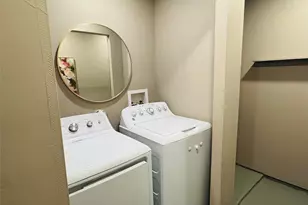 614 Greenbrook Ln, Grand Prairie, TX 75052 - Photo 37