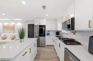 614 Greenbrook Ln, Grand Prairie, TX 75052 - Photo 19