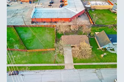 614 Greenbrook Lane, Grand Prairie, TX 75052 - Photo 9