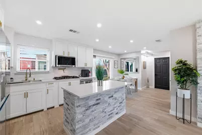 614 Greenbrook Lane, Grand Prairie, TX 75052 - Photo 17