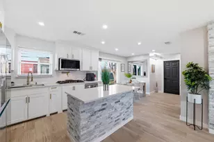 614 Greenbrook Ln, Grand Prairie, TX 75052 - Photo 17