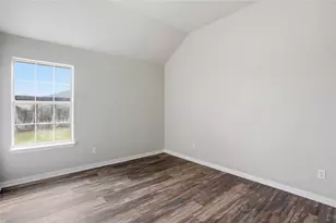 500 Surry Ct, Saginaw, TX 76179 - Photo 19