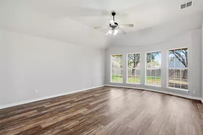 500 Surry Court, Saginaw, TX 76179 - Photo 15