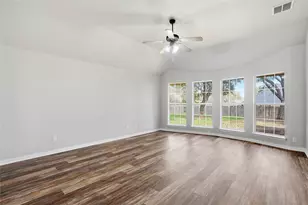 500 Surry Ct, Saginaw, TX 76179 - Photo 15