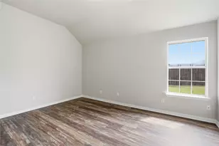 500 Surry Ct, Saginaw, TX 76179 - Photo 21
