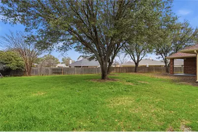 500 Surry Court, Saginaw, TX 76179 - Photo 29