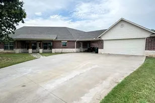 153 Twin Springs Ranch Ln, Weatherford, TX 76087 - Photo 1