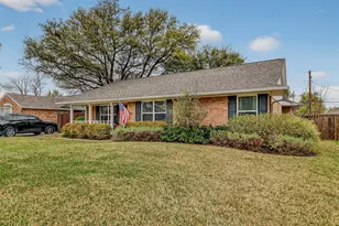 9919 Lakemere Dr, Dallas, TX 75238 - Photo 3