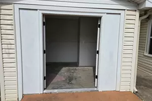 404 S Pecan St, Bells, TX 75414 - Photo 13