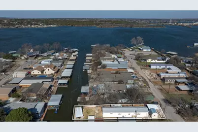 6526 Blue Water Court, Granbury, TX 76049 - Photo 33