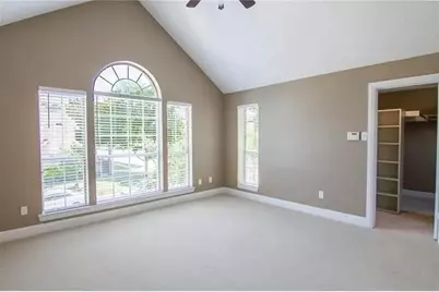 9401 Blue Jay Way, Irving, TX 75063 - Photo 21