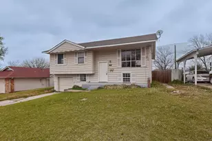 1109 Montclair Dr, Garland, TX 75040 - Photo 3