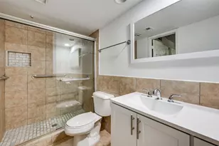 10201 Regal Oaks Dr, Dallas, TX 75230 - Photo 13