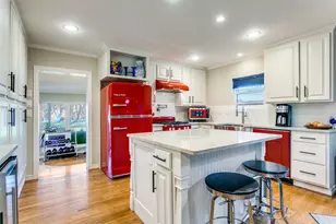 318 Ruth St, Grapevine, TX 76051 - Photo 11