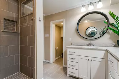 318 Ruth Street, Grapevine, TX 76051 - Photo 15