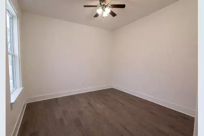 909 W Walker Street, Denison, TX 75020 - Photo 9