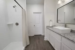 909 W Walker St, Denison, TX 75020 - Photo 7