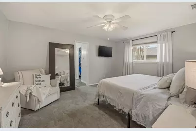 401 Meadow Ridge Drive, Cedar Hill, TX 75104 - Photo 19