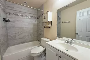 2540 W Rochelle Rd, Irving, TX 75062 - Photo 9