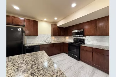 2540 W Rochelle Road, Irving, TX 75062 - Photo 3