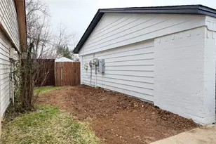 1321 Palisades Dr, Lewisville, TX 75067 - Photo 3