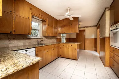 944 Mountain Terrace, Hurst, TX 76053 - Photo 13