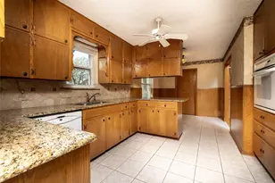 944 Mountain Terrace, Hurst, TX 76053 - Photo 13