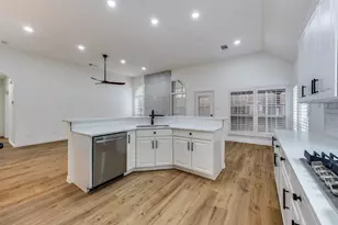 14596 Princeton Ct, Addison, TX 75001 - Photo 9