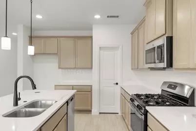 17145 Oxborough Drive, Fort Worth, TX 76247 - Photo 3