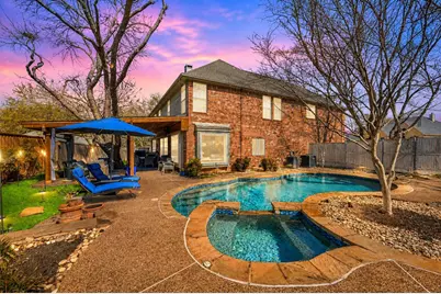 113 Lake Forest Court, Garland, TX 75044 - Photo 3