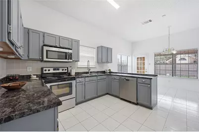 2400 Park Crest Court, Irving, TX 75060 - Photo 9