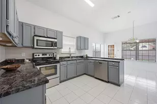 2400 Park Crest Ct, Irving, TX 75060 - Photo 9