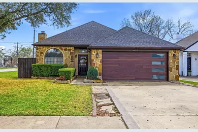 2400 Park Crest Court, Irving, TX 75060 - Photo 3