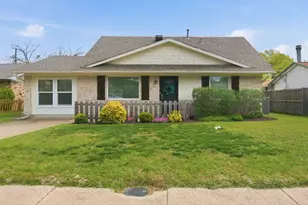 722 Cindy Dr, Cedar Hill, TX 75104 - Photo 3