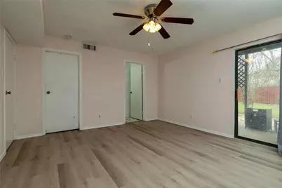 522 Royal Valley Road, Grand Prairie, TX 75052 - Photo 17