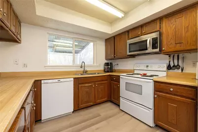 522 Royal Valley Road, Grand Prairie, TX 75052 - Photo 15