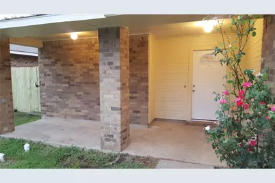 515 Valley Spring Drive, Arlington, TX 76018 - Photo 11