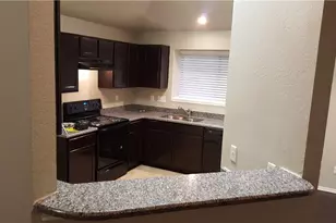 515 Valley Spring Dr, Arlington, TX 76018 - Photo 3