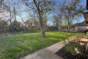 511 Emma St, Grandview, TX 76050 - Photo 19