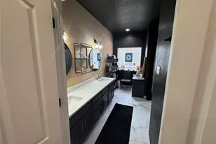 511 Emma St, Grandview, TX 76050 - Photo 9