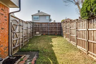 1357 Marken Ct, Carrollton, TX 75007 - Photo 23