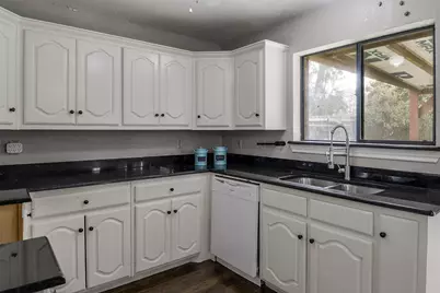 1601 Arlington Drive, Corsicana, TX 75110 - Photo 9