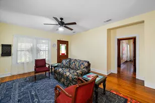 504 W Gilmer St, Ennis, TX 75119 - Photo 9