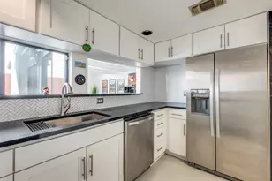 2852 Lee St, Dallas, TX 75206 - Photo 11