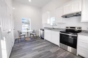 415 W 7th St, Bonham, TX 75418 - Photo 3