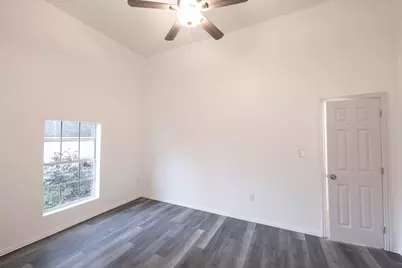 415 W 7th Street, Bonham, TX 75418 - Photo 11