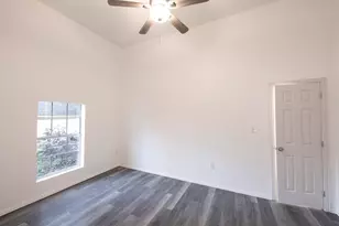 415 W 7th St, Bonham, TX 75418 - Photo 11