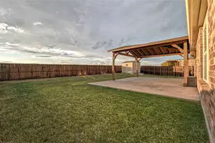 704 Rivers Creek Ln, Little Elm, TX 75068 - Photo 21