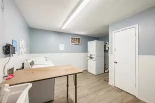 4327 Holland Ave, Dallas, TX 75219 - Photo 17