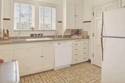 808 Elm Street, Graham, TX 76450 - Photo 25